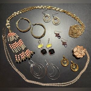 Elegant Gold, Black, Silver, and Pink Jewelry Set